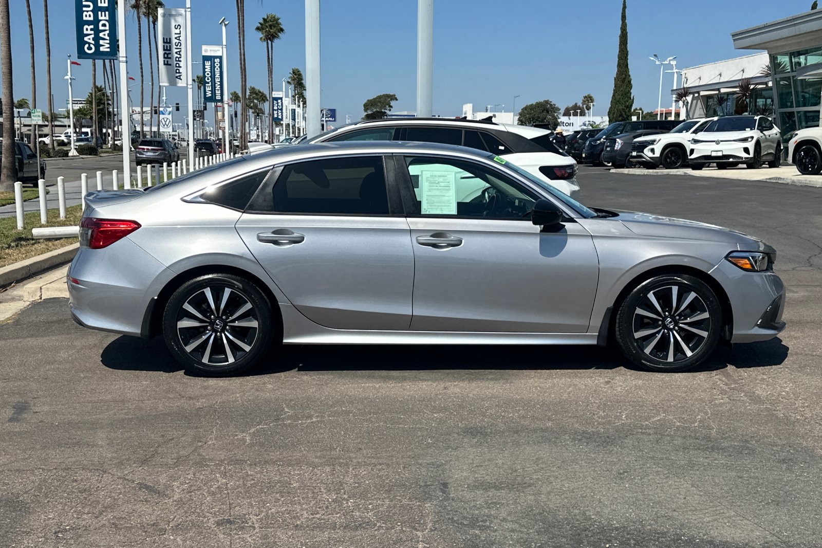 Used 2022 Honda Civic EX image 3