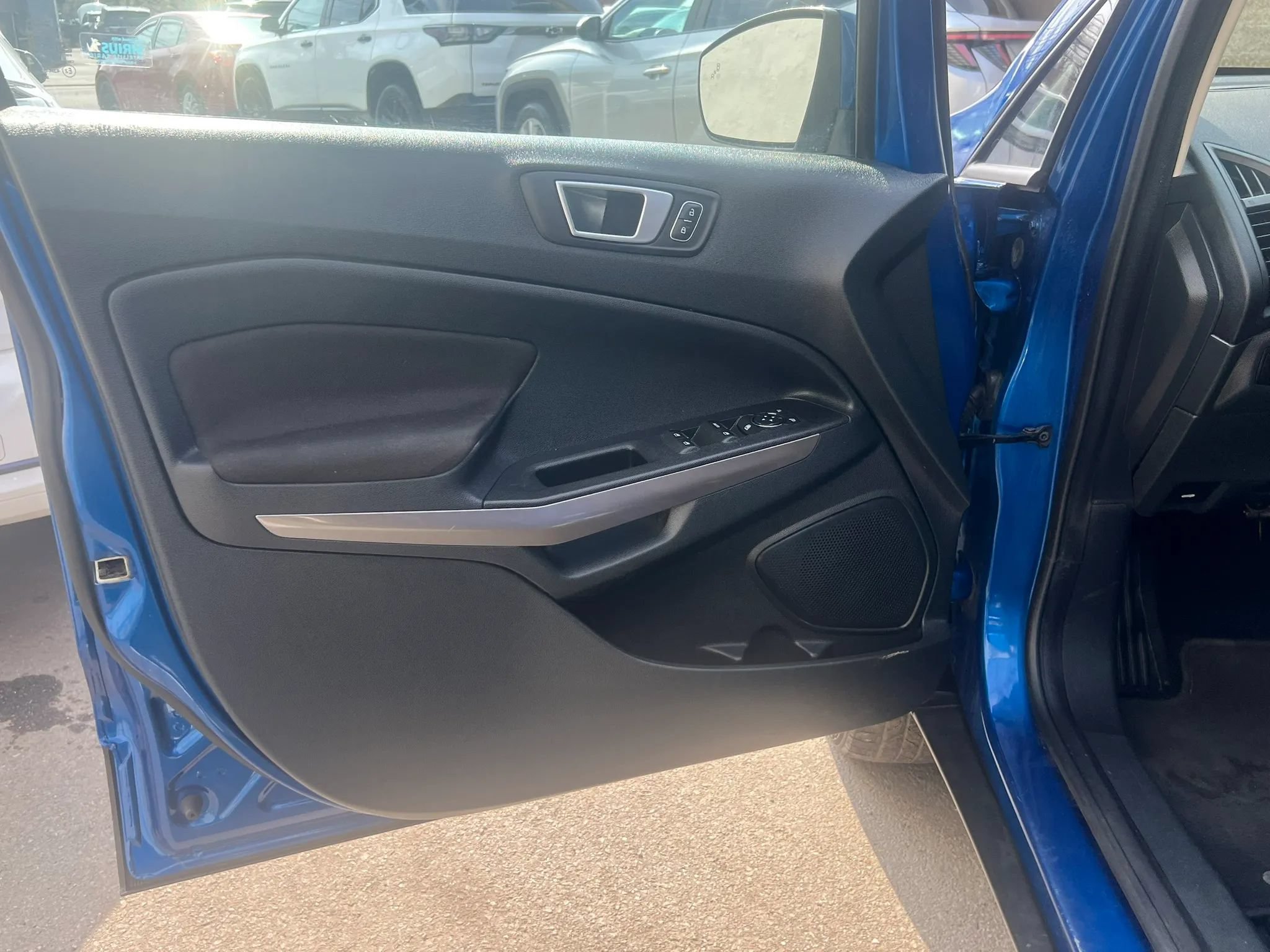Used 2019 Ford EcoSport SE w/ SE Convenience Package AWD/4WD image 12