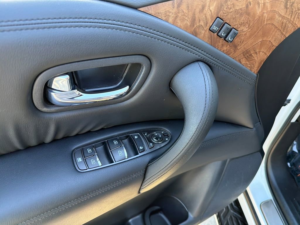 Used 2024 Nissan Armada SL w/ Captain's Chairs Package image 20