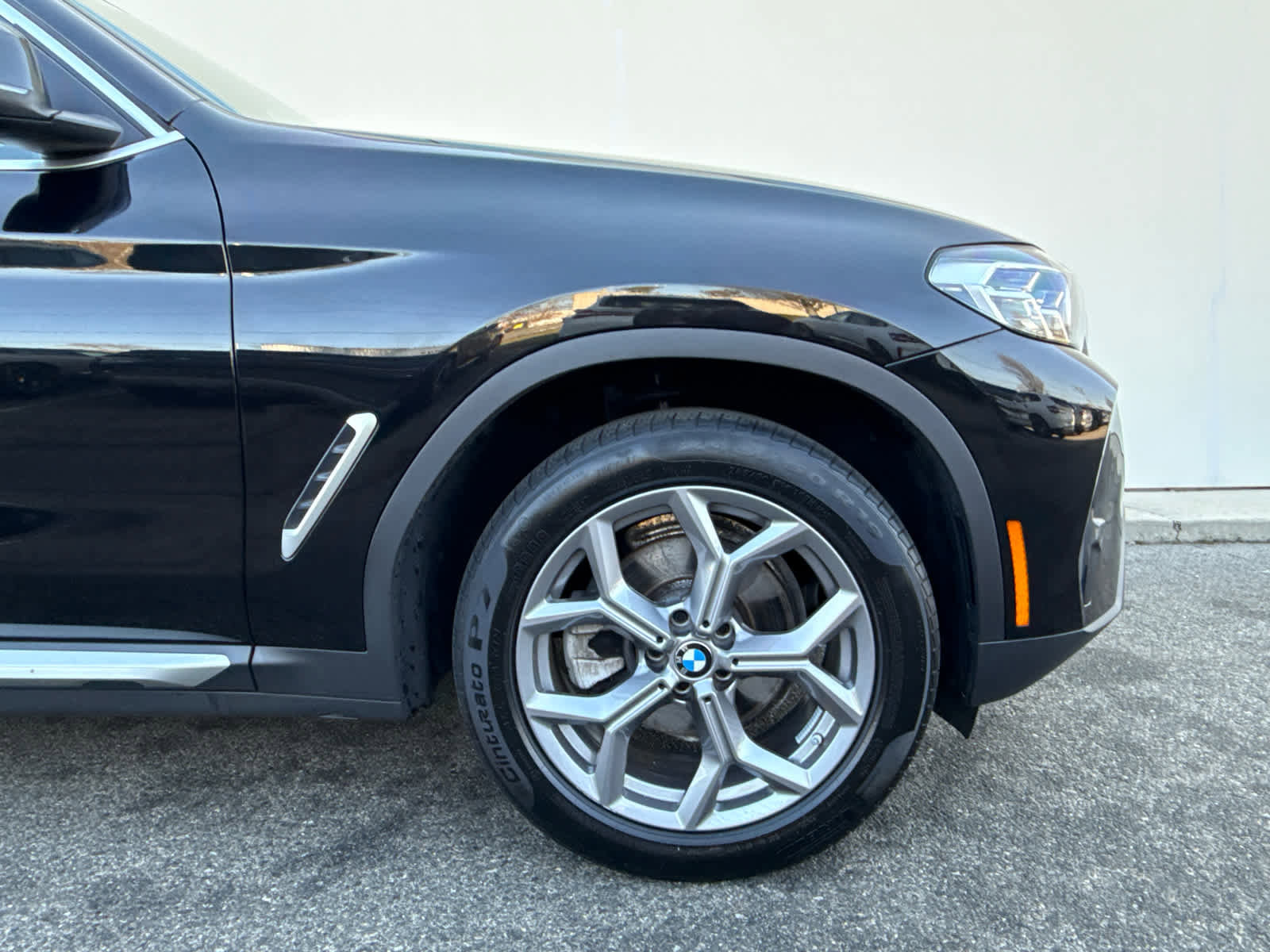 Certified 2023 BMW X3 xDrive30i w/ Premium Package image 8