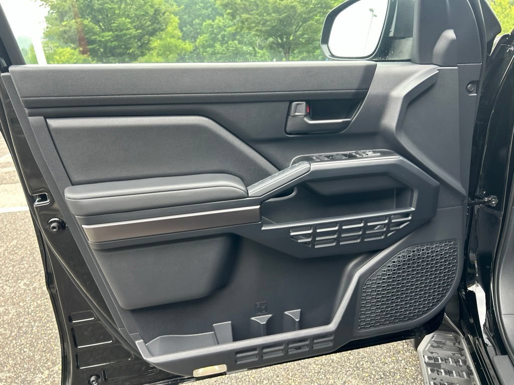 New 2026 Toyota 4Runner SR5 AWD/4WD image 10