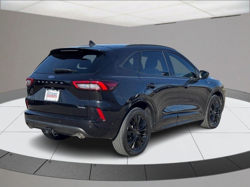 Used 2023 Ford Escape ST-Line Elite w/ Premium Technology Package video 3