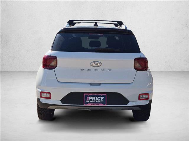 Used 2022 Hyundai Venue Limited FWD image 7