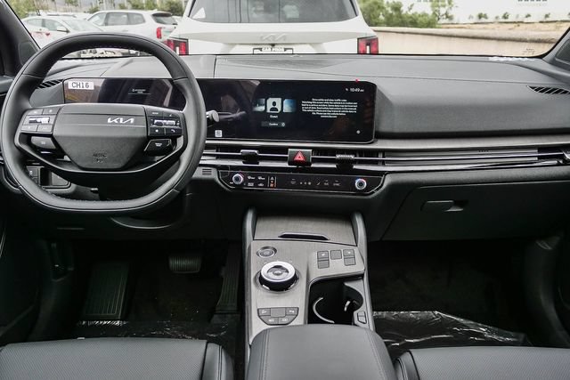 New 2026 Kia Sportage X-Line AWD/4WD image 14