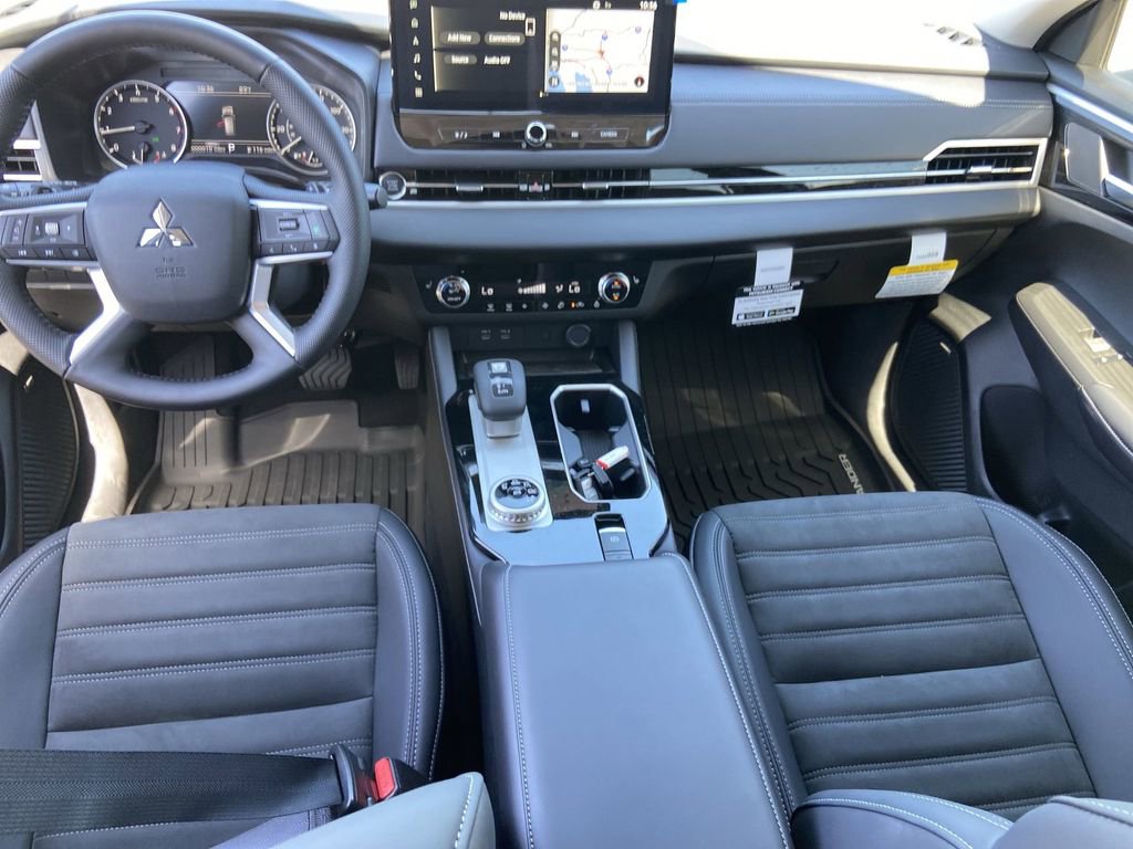 New 2026 Mitsubishi Outlander SE FWD image 16