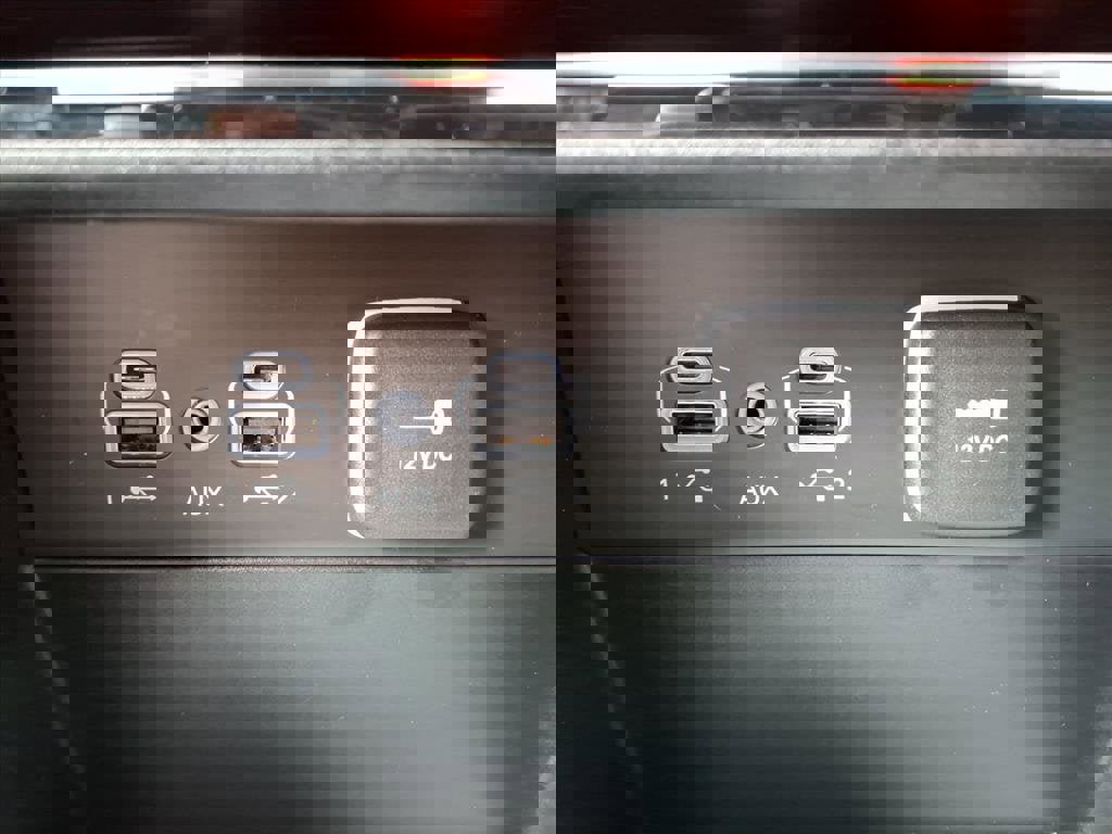 New 2025 Jeep Grand Cherokee L Limited w/ MOPAR Finishing Package image 11