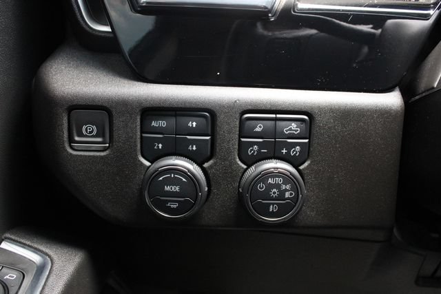 Used 2024 Chevrolet Silverado 2500 LTZ AWD/4WD image 10