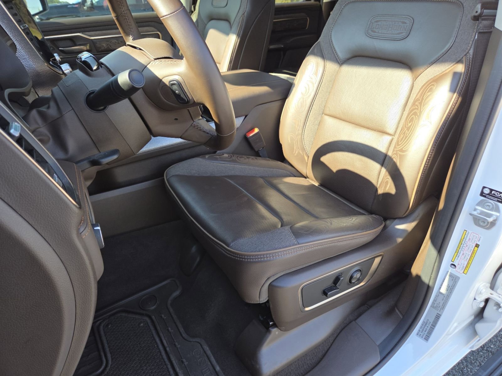 Used 2025 RAM 1500 Limited image 37