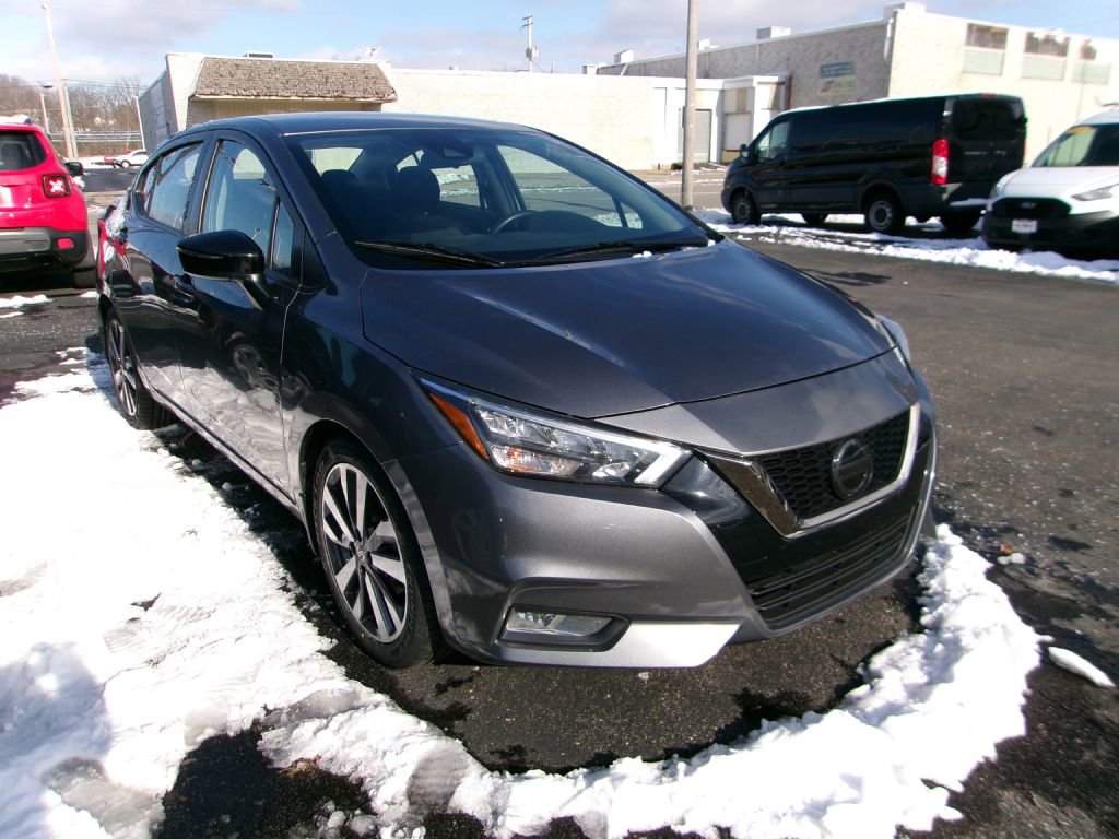 Used 2020 Nissan Versa SR w/ Convenience Package image 1