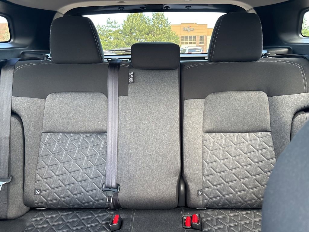 Used 2025 Nissan Kicks SV w/ SV Premium Package AWD/4WD image 28