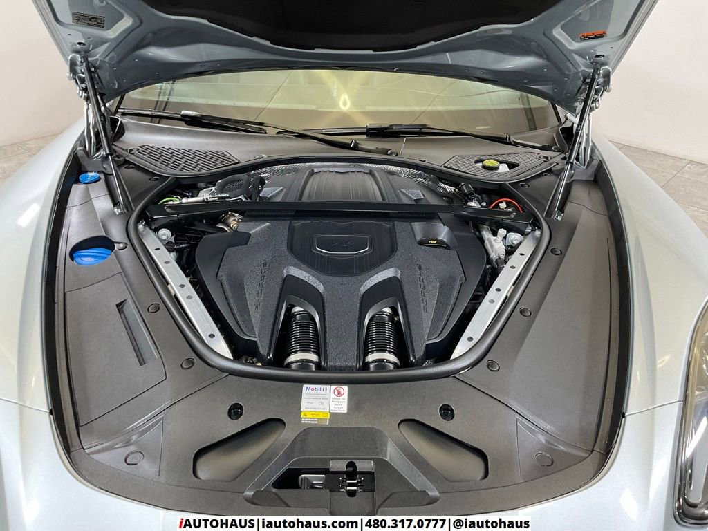 Used 2022 Porsche Panamera 4S w/ Premium Package image 11