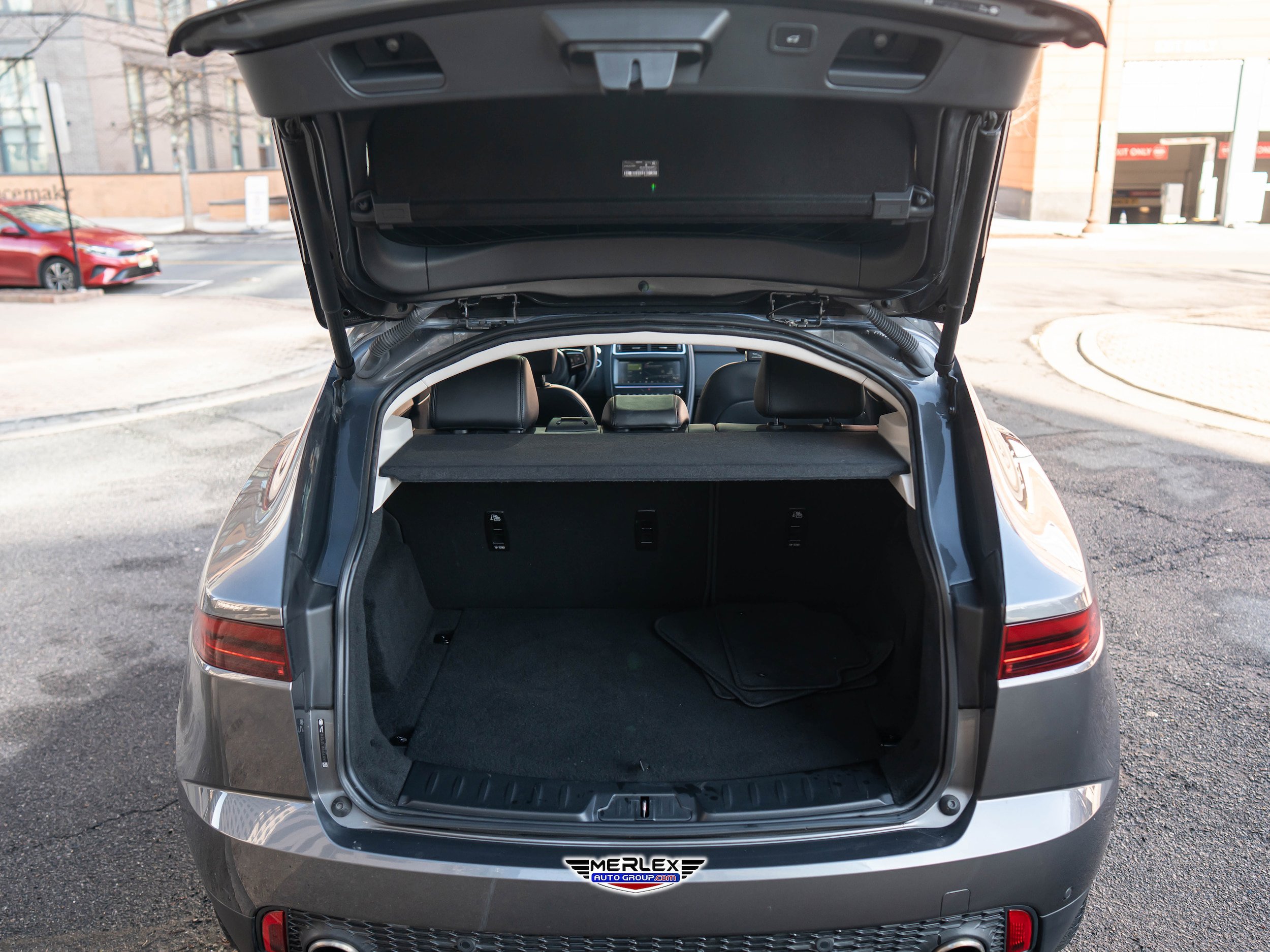 Used 2020 Jaguar E-PACE SE AWD/4WD image 49