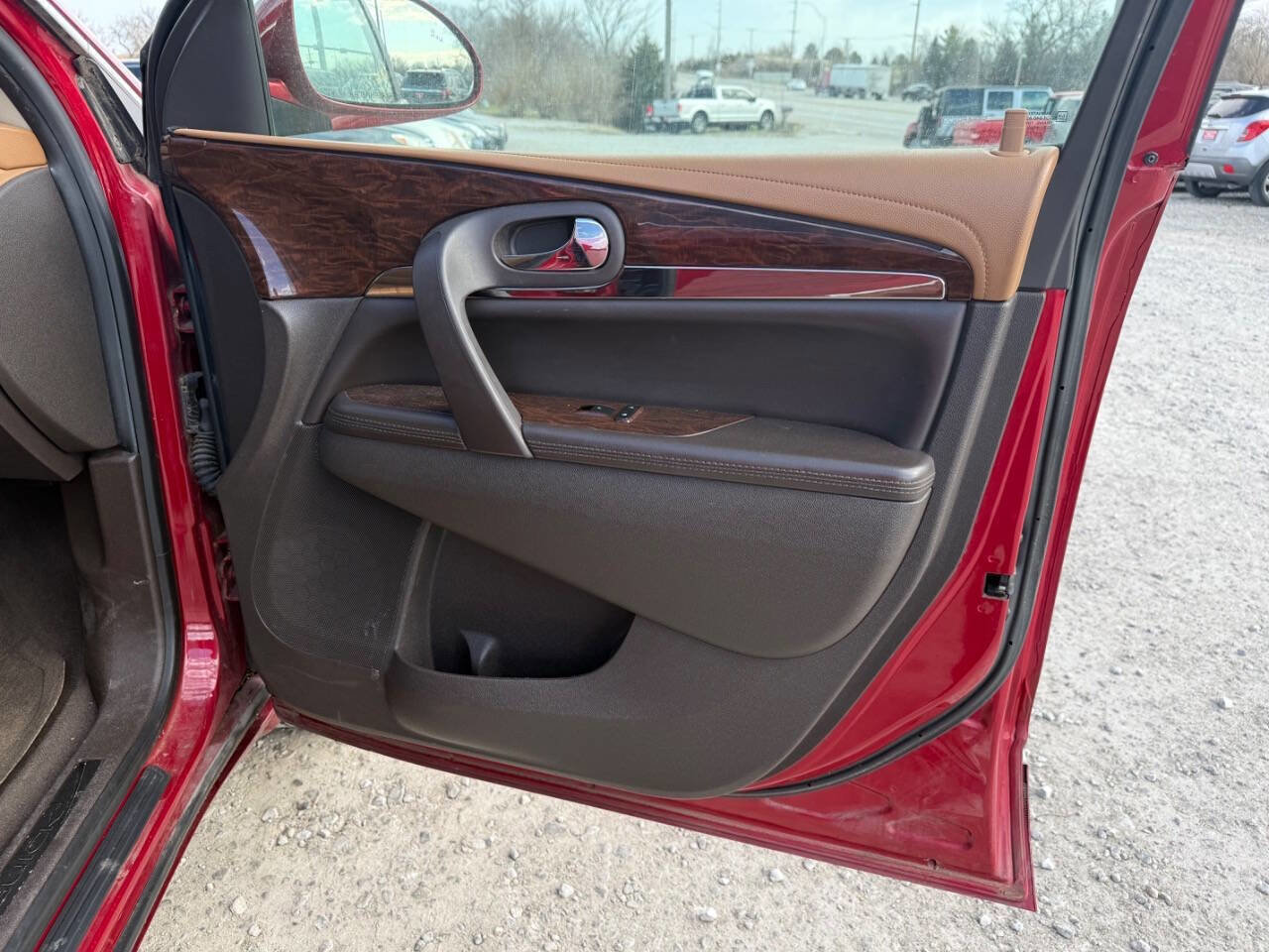 Used 2014 Buick Enclave Leather image 13