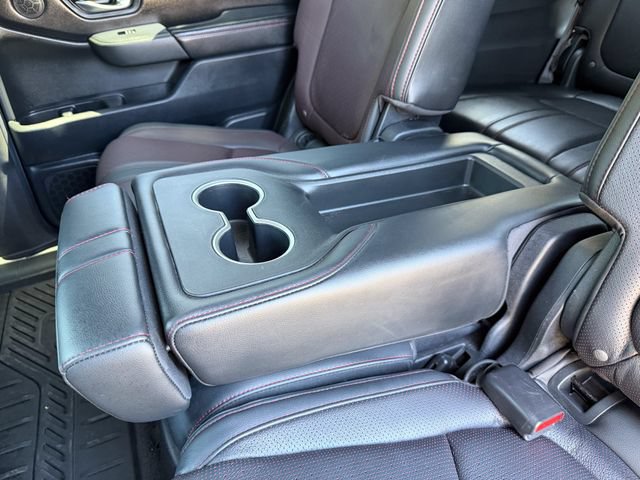 Used 2025 Honda Pilot Black Edition image 19