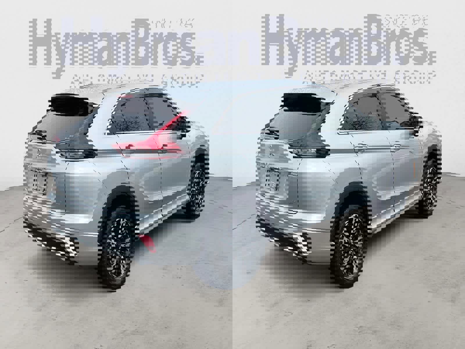 Used 2023 Mitsubishi Eclipse Cross SEL AWD/4WD image 3