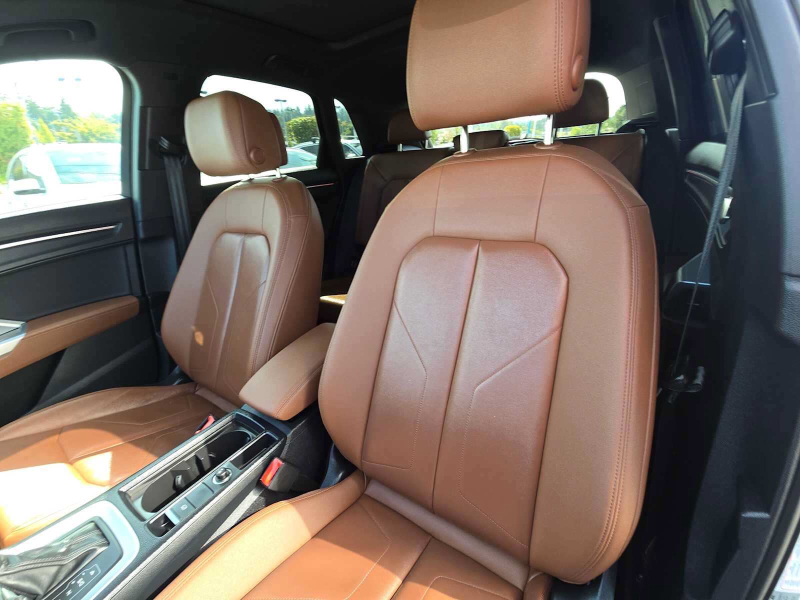 Used 2023 Audi Q3 2.0T Premium Plus w/ Premium Plus Package AWD/4WD image 21