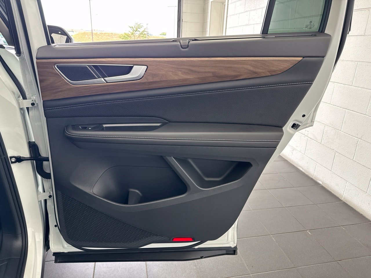 Used 2026 Volkswagen Atlas SE FWD image 56
