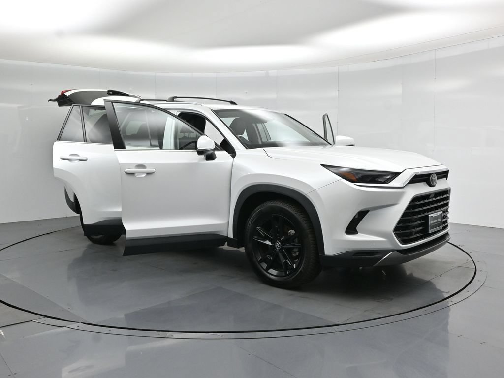 Used 2024 Toyota Grand Highlander AWD Hybrid image 33