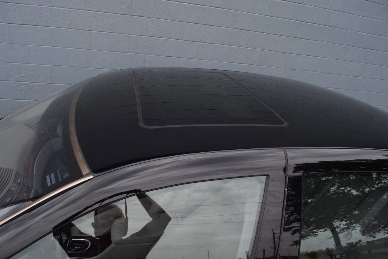 Used 2001 Mercedes-Benz S 500 image 8