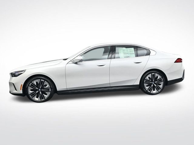 New 2026 BMW i5 eDrive40 RWD image 8