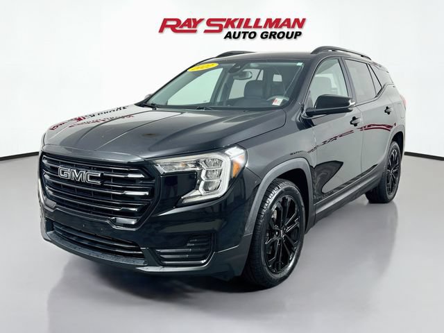 Used 2022 GMC Terrain SLE w/ Driver Convenience Package FWD image 3