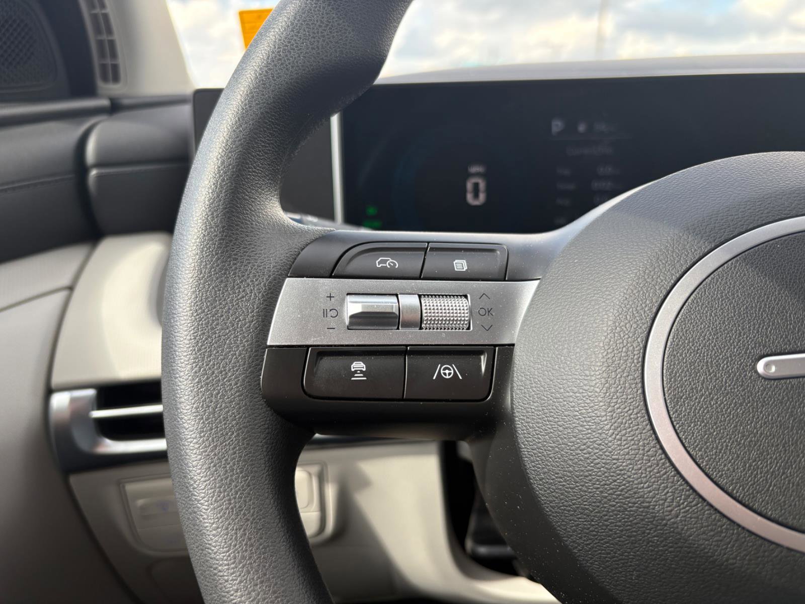 Used 2025 Hyundai Tucson Blue image 38