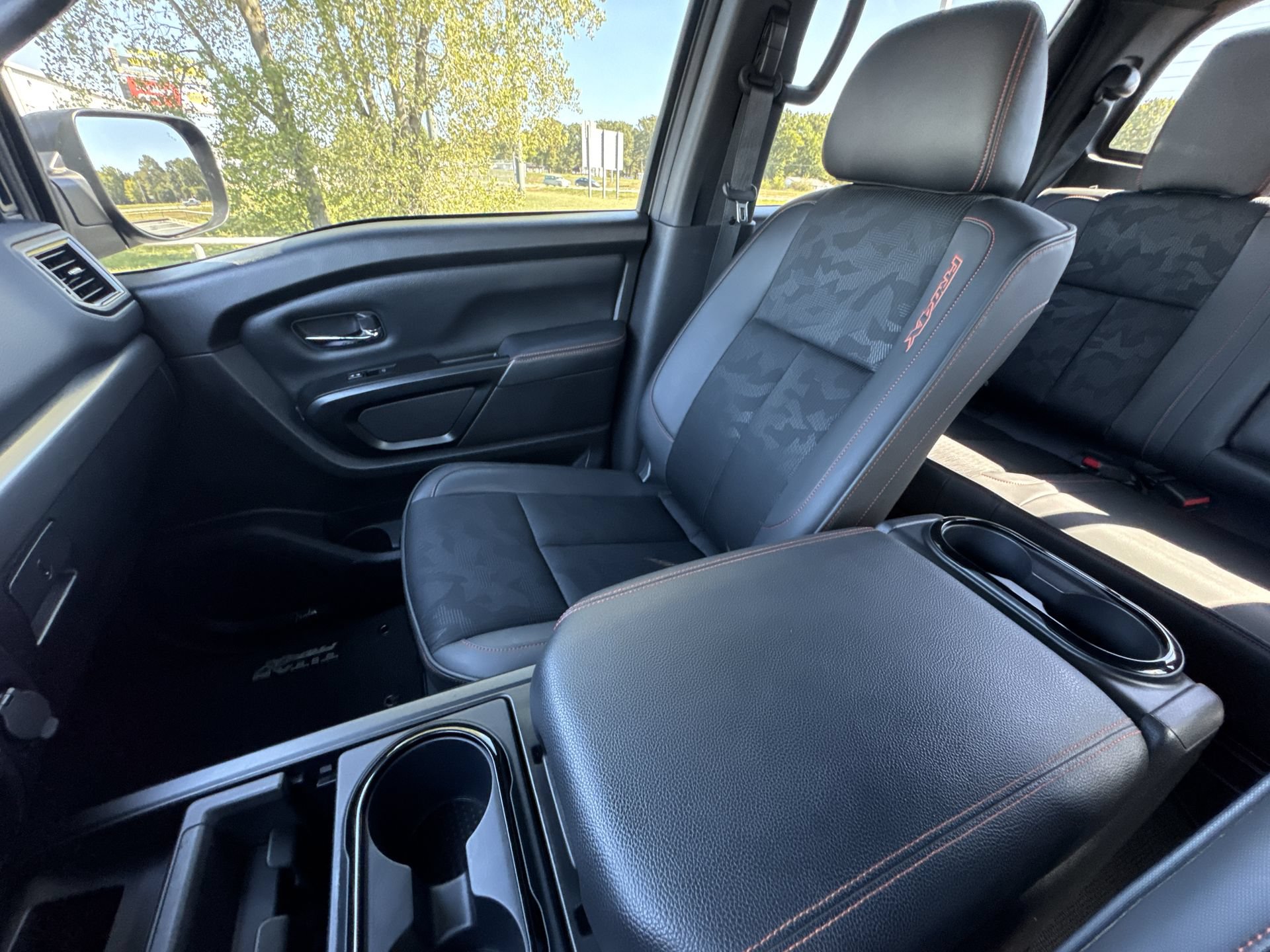 Used 2024 Nissan Titan PRO-4X w/ Pro-4x Utility Package AWD/4WD image 20