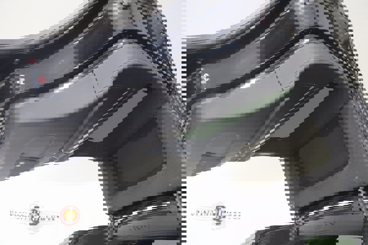 Used 2022 Tesla Model X image 61