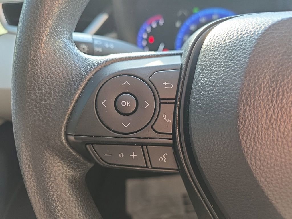 Used 2022 Toyota Corolla LE image 21