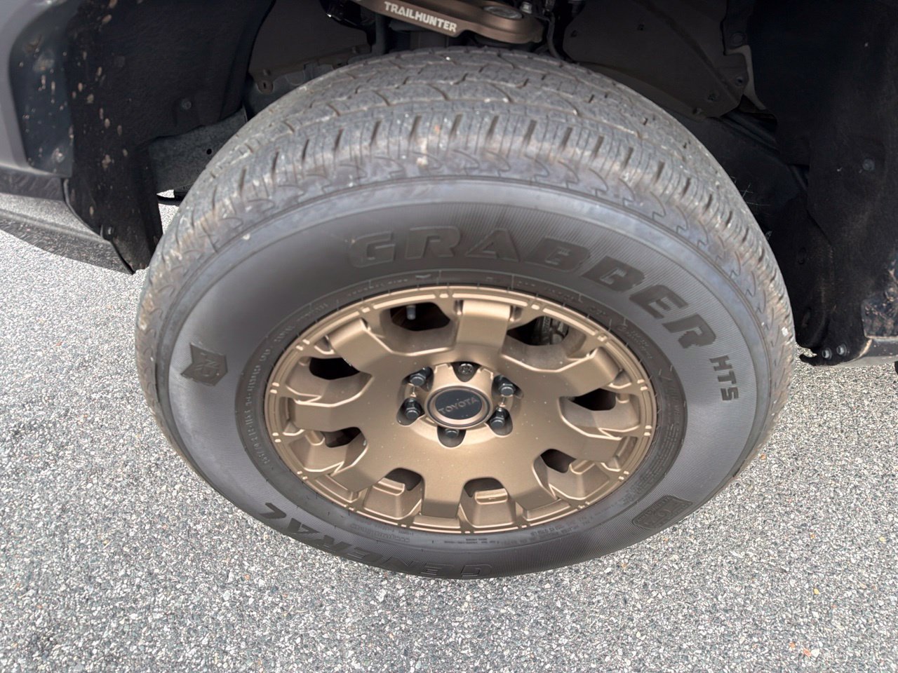 Used 2024 Toyota Tacoma 4x4 Double Cab Hybrid image 13