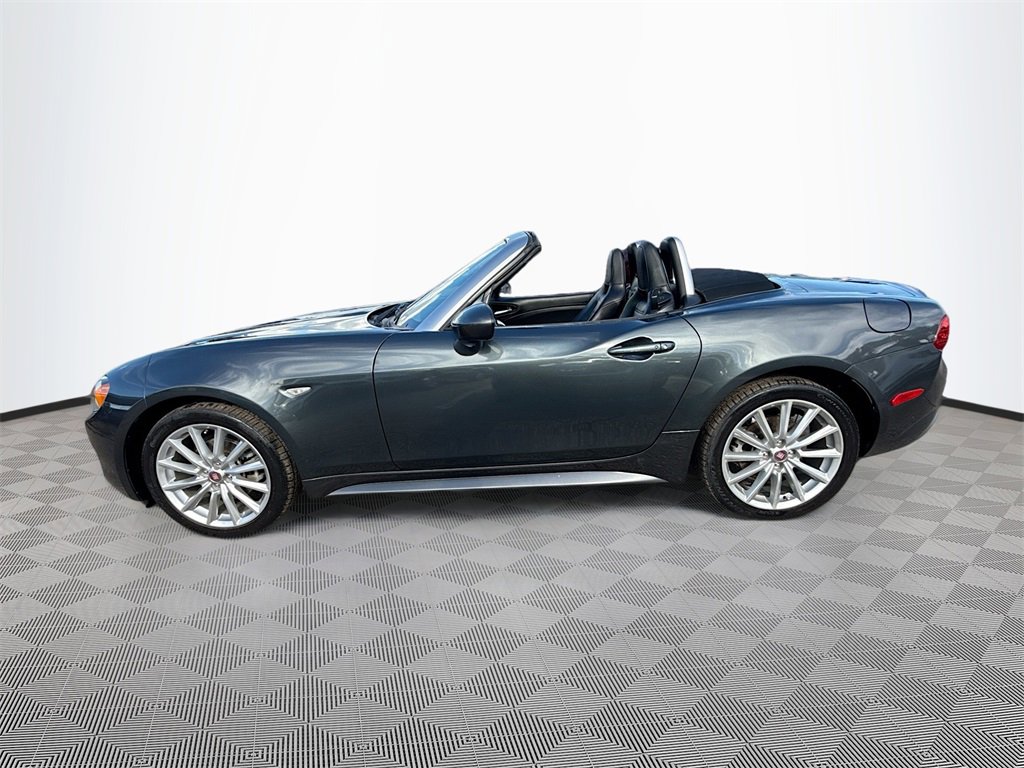 Used 2017 FIAT 124 Spider Lusso image 5