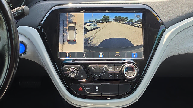 Used 2020 Chevrolet Bolt Premier w/ Infotainment Package FWD image 25