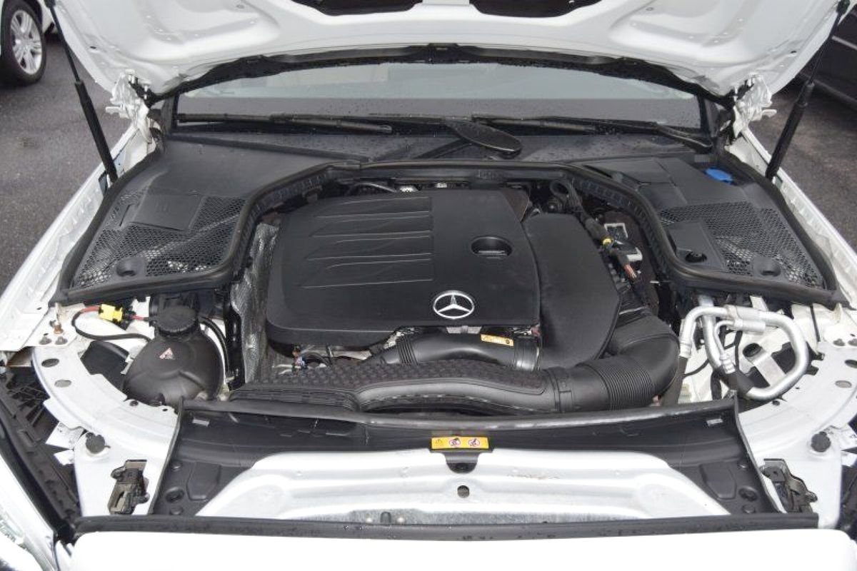 Used 2021 Mercedes-Benz C 300 Sedan image 37