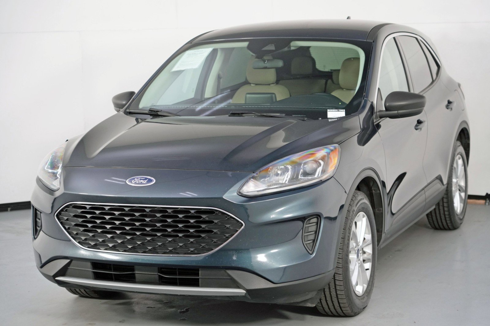 Used 2022 Ford Escape SE w/ Cold Weather Package image 41