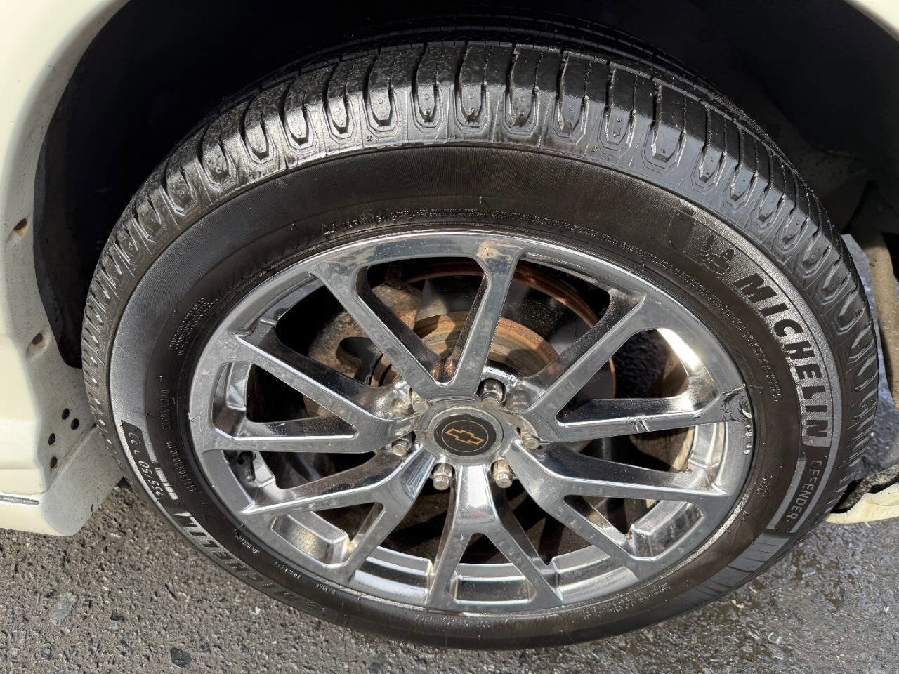 Used 2011 Chevrolet Express 1500 AWD image 12