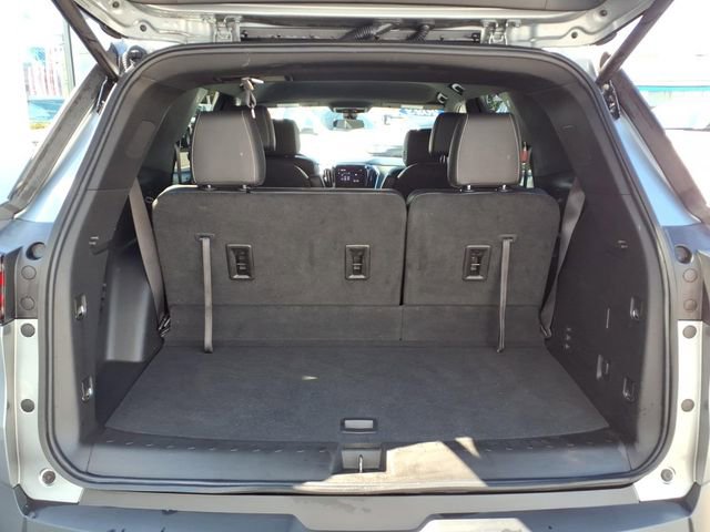 Used 2023 Chevrolet Traverse LT AWD/4WD image 19
