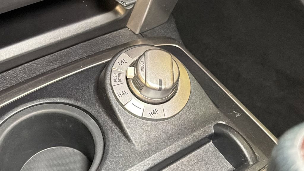 Used 2018 Toyota 4Runner Limited image 27