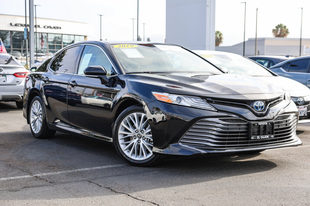 Certified 2019 Toyota Camry XLE