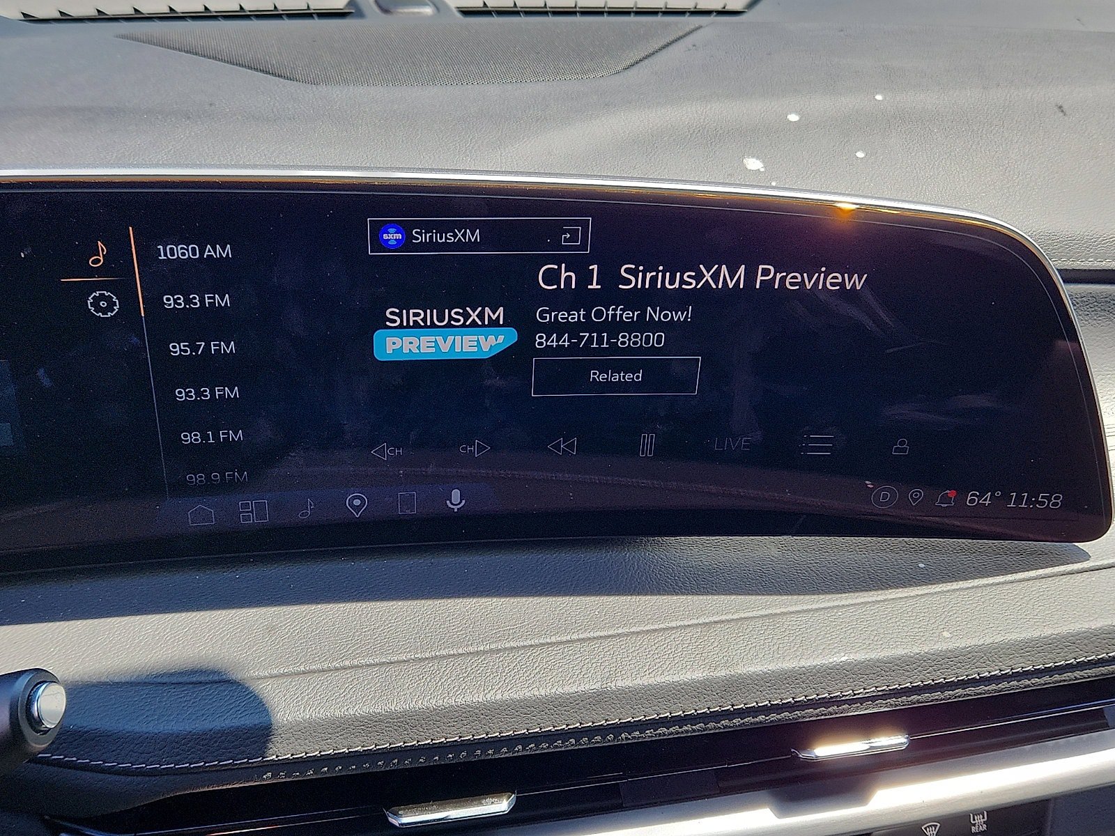 Used 2025 Cadillac XT4 Premium Luxury AWD/4WD image 19