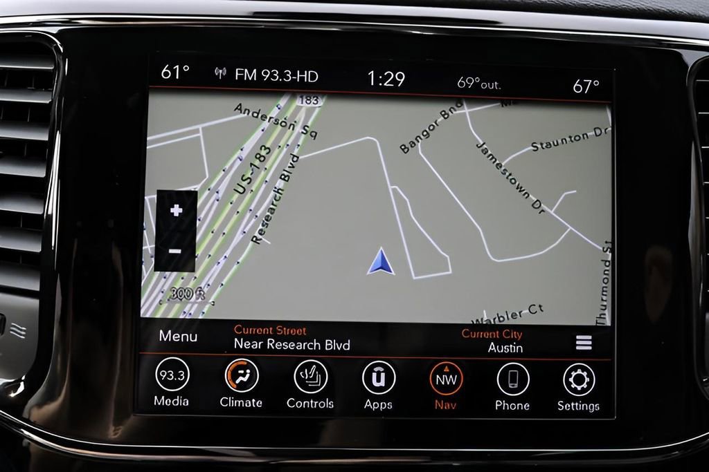 Used 2022 Jeep Grand Cherokee Laredo X RWD image 24