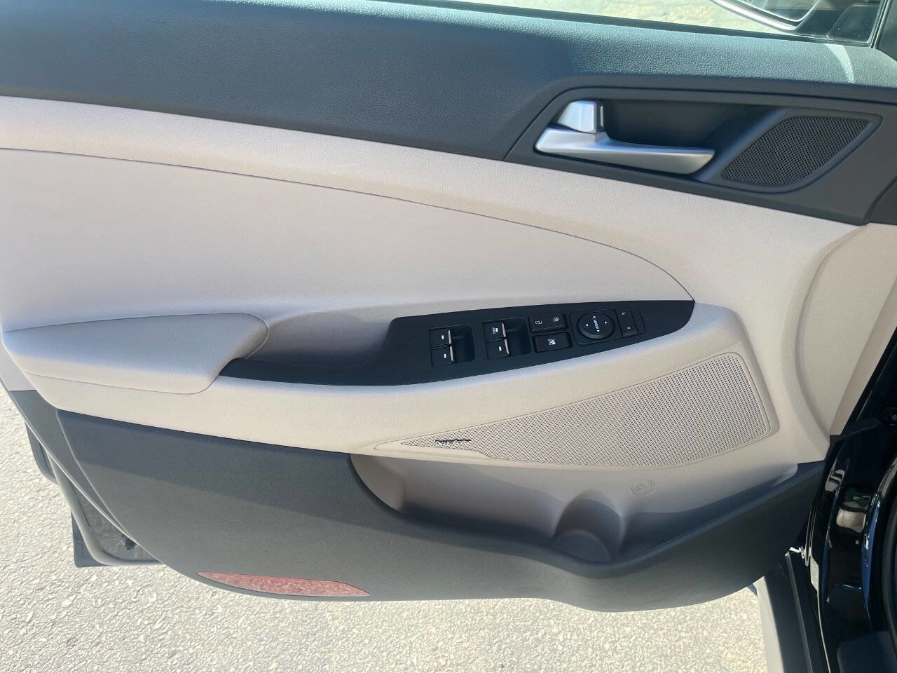 Used 2017 Hyundai Tucson Limited image 23