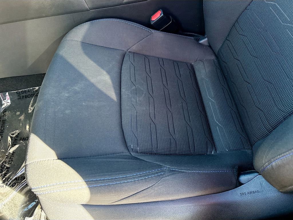 Used 2023 Toyota RAV4 SE image 18