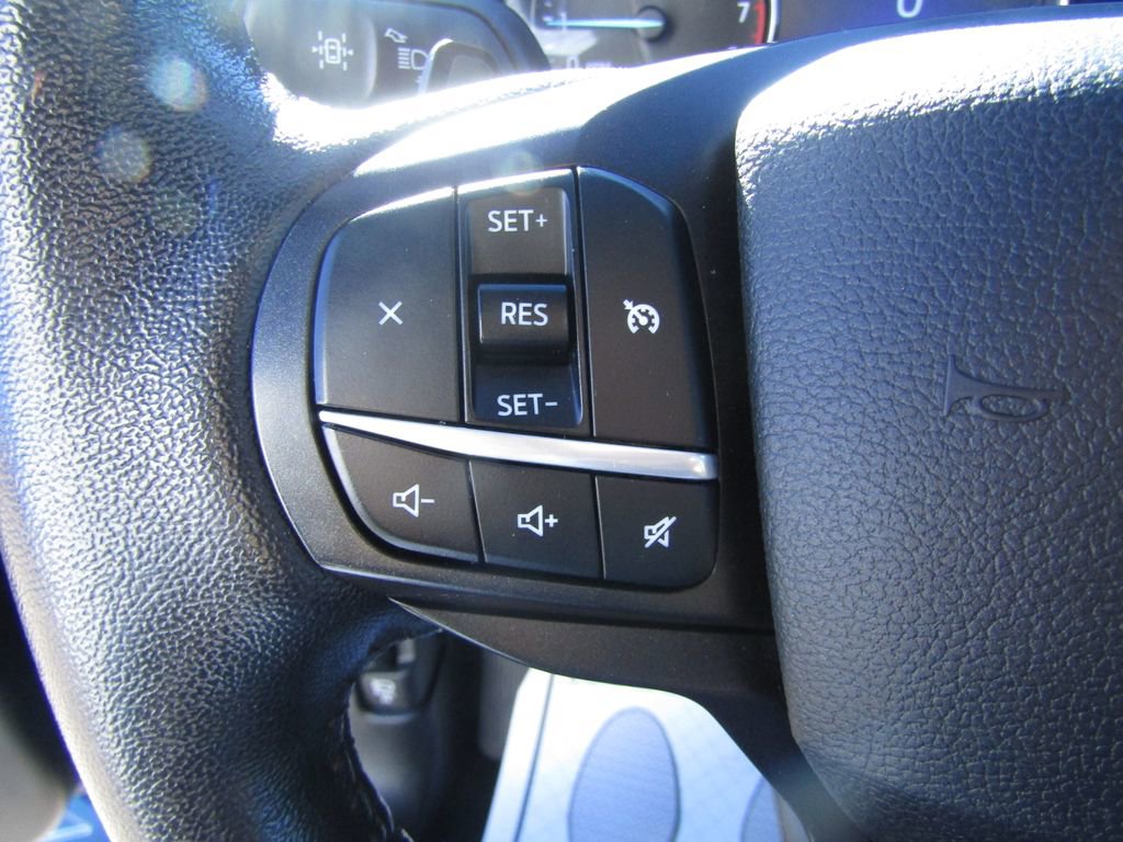 Used 2020 Ford Explorer XLT w/ Equipment Group 202A image 22