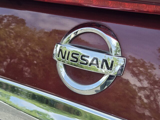 Used 2012 Nissan Altima 3.5 SR w/ Sport Pkg FWD image 32
