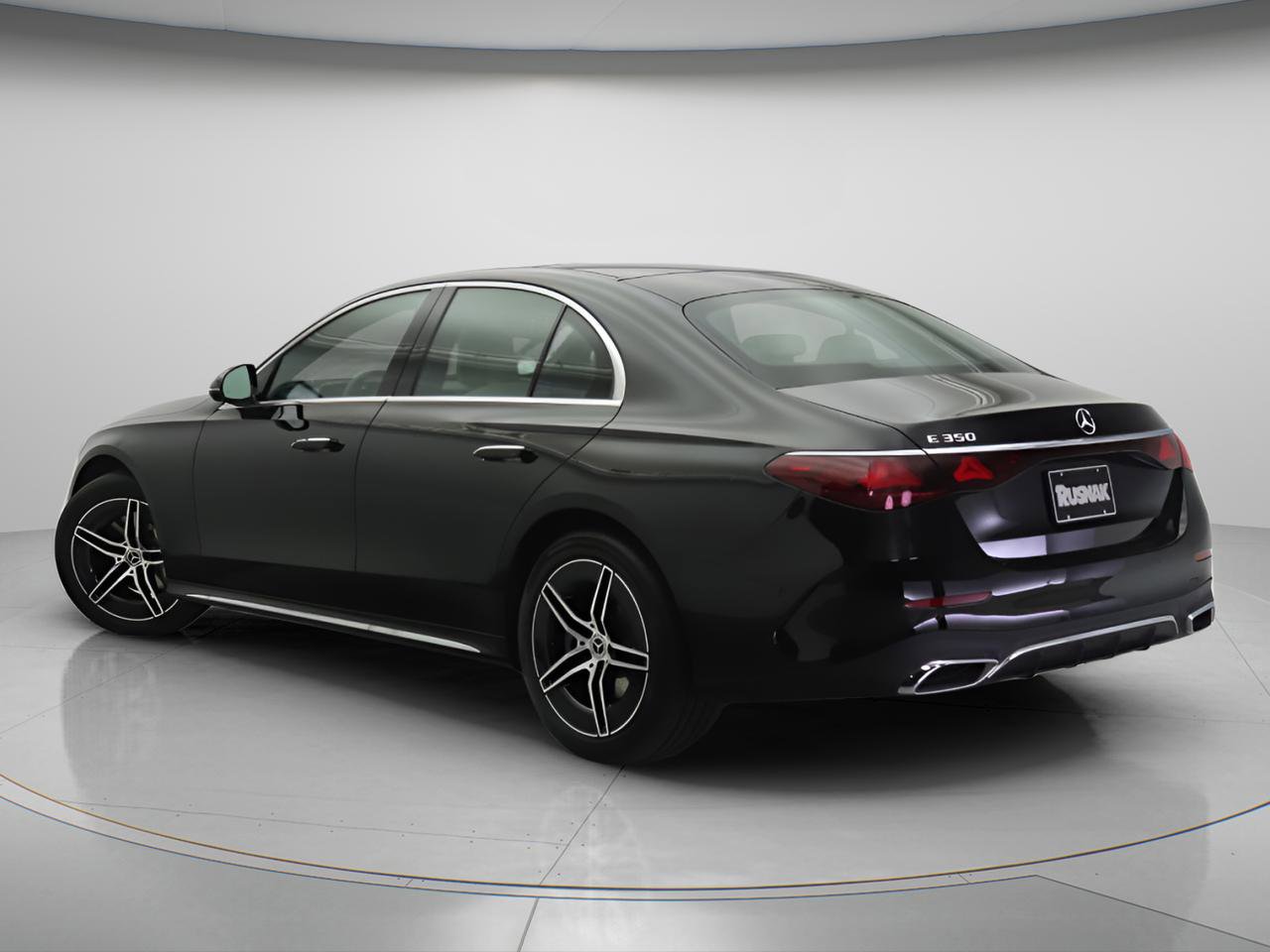 New 2026 Mercedes-Benz E 350 Sedan image 2