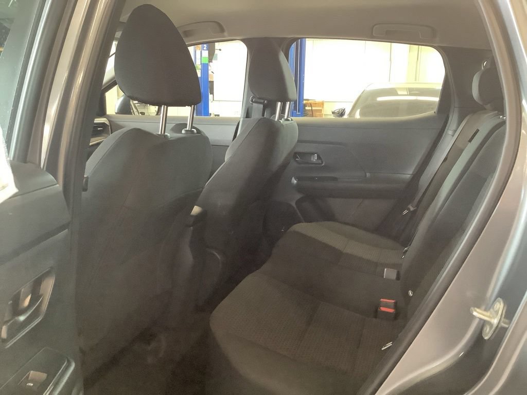 Used 2025 Nissan Kicks S AWD/4WD image 16