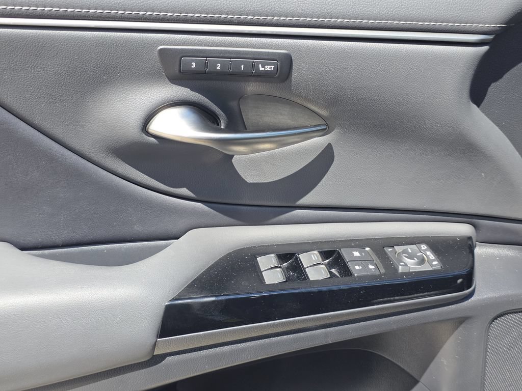 Certified 2022 Lexus ES 350 w/ Premium Package FWD image 27
