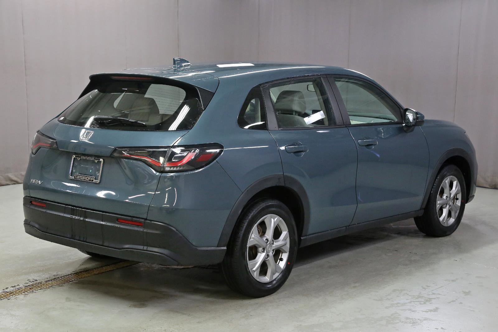 Certified 2023 Honda HR-V LX image 16