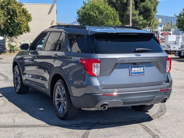 Used 2022 Ford Explorer XLT w/ Equipment Group 202A image 8