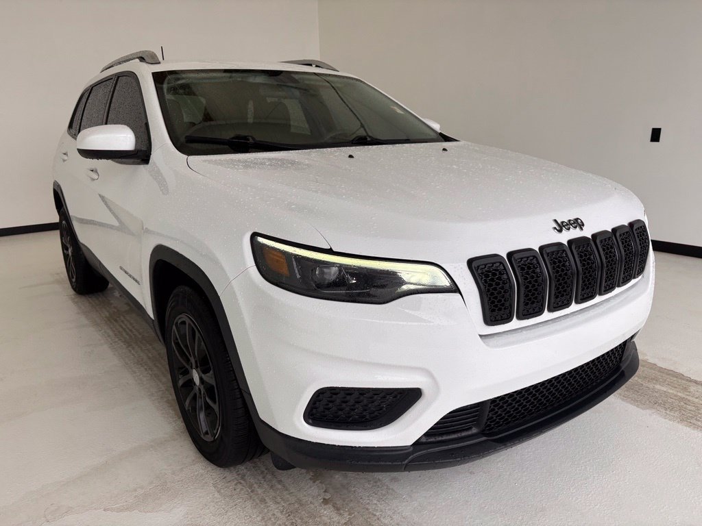 Used 2020 Jeep Cherokee Latitude FWD image 12
